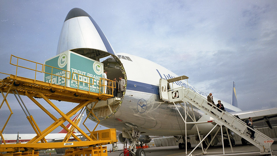 Promotional image Lufthansa first 747-200 freighter delivery, 1972
