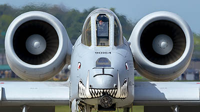 A-10-thunderbolt-warthog-st-louis-runway
