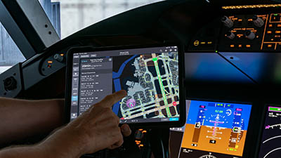 Digital tablet 787 flight deck
